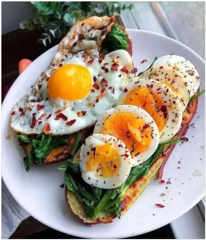 boiled eggs are healthy diet for us.