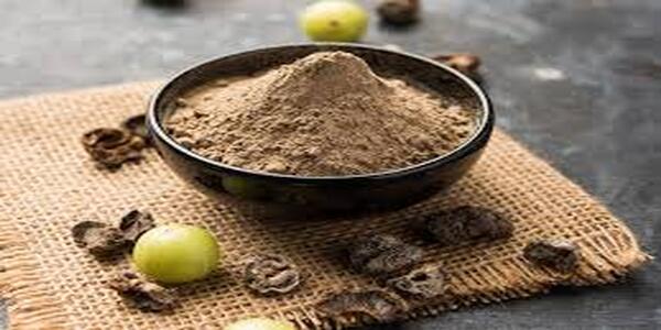 Amla powder plays vital role in loosing weight.